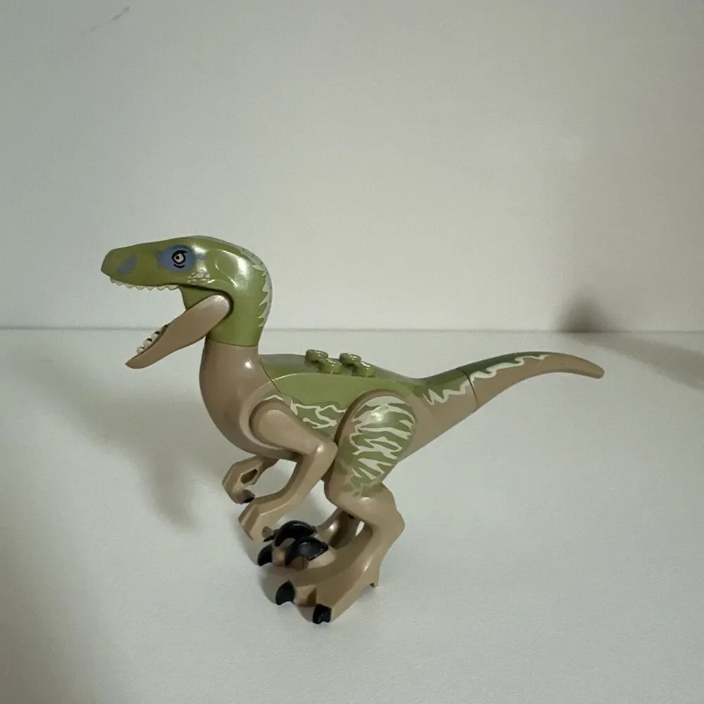 LEGO Jurassic Park Dinosaur Lot velociraptor raptor beige claws Coelophysis